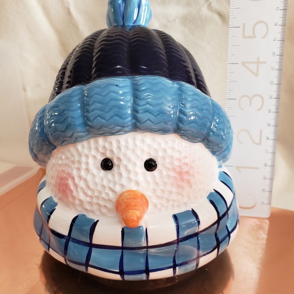 Snowman topper for cookie jar or canister